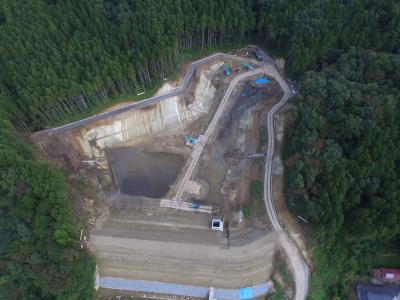 令和2年9月時点工事進捗状況(溜池全景写真)