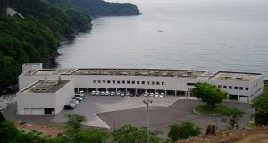 水産技術総合センター本所の外観