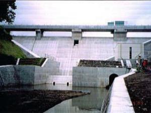 惣の関ダムの写真
