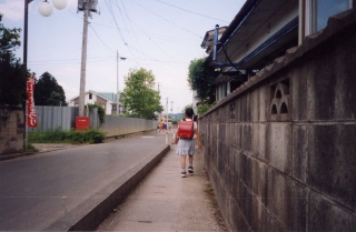 通学路沿いのブロック塀2