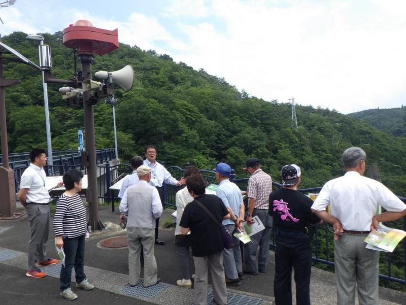 花山ダム見学　渋谷11区農家組合1