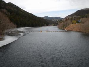 3月14日現在（堤体からダム湖）