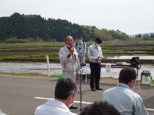 海川会長あいさつの様子