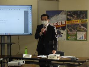 岩手大学農学部　井良沢教授　委員長就任挨拶の様子