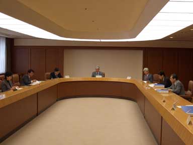 第6回公共事業評価部会の審議の様子_2