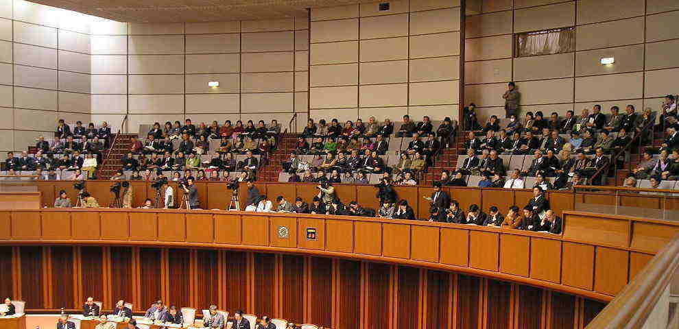 写真　傍聴席（本会議開会時の様子）