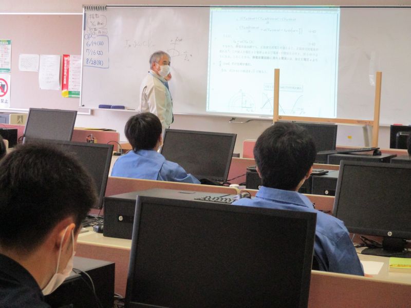 電気数学の授業風景1