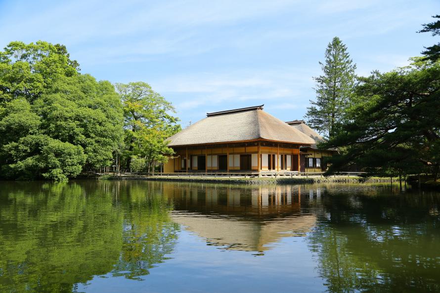 旧有備館および庭園