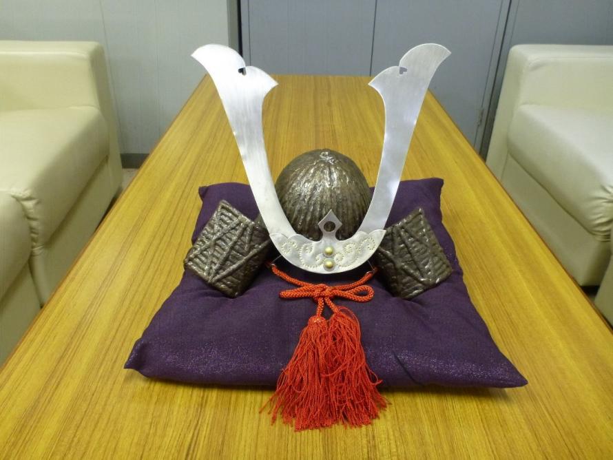 鋼製兜