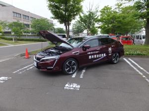 水素自動車展示