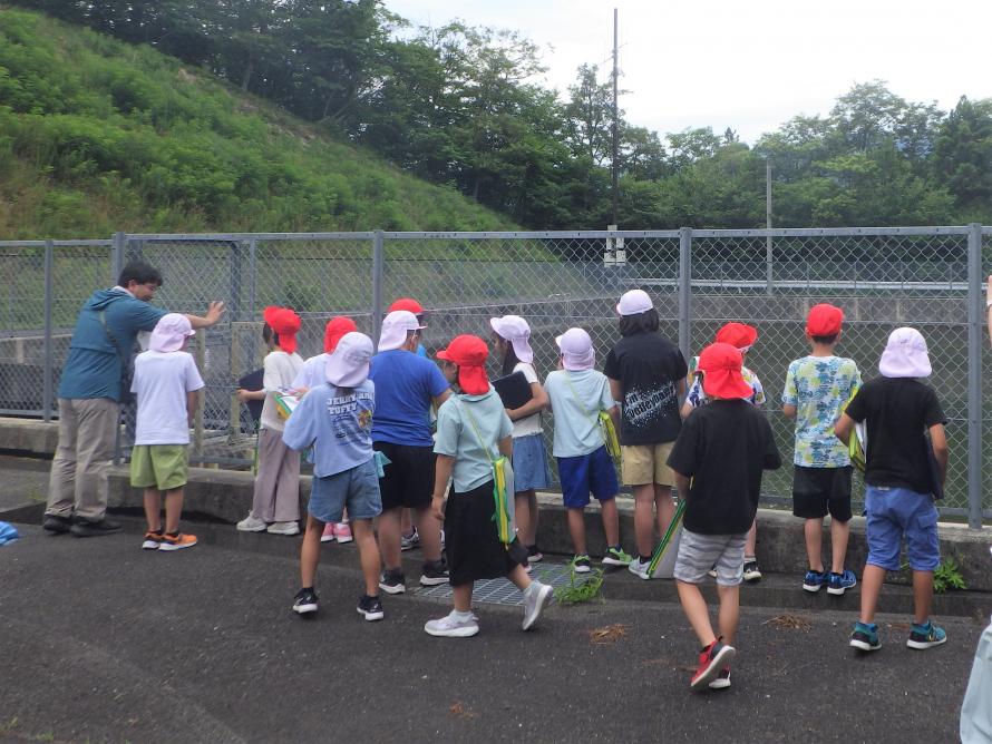 牧野巣配水槽の見学