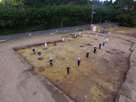 95次調査掘立柱建物跡全景