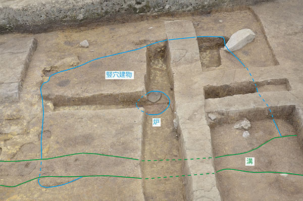 96次調査竪穴建物（東から）