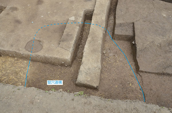96次調査B区竪穴遺構検出状況（西から）
