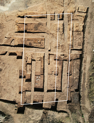 99次調査掘立柱建物全景（上が北）