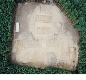 桃生城跡政庁（上から）