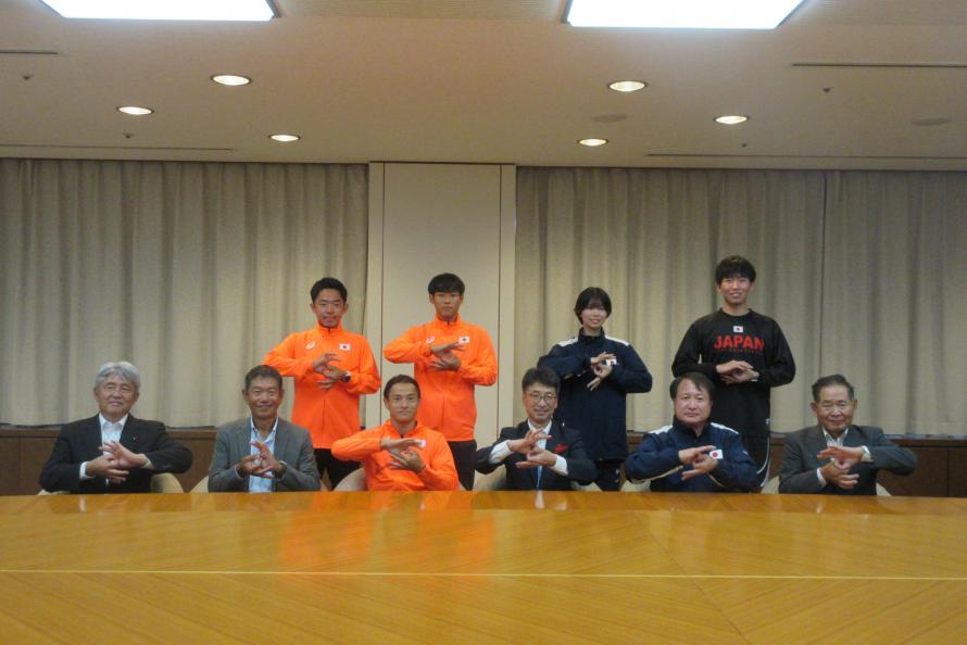 表敬時の記念撮影