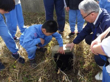ロート型堰板の設置