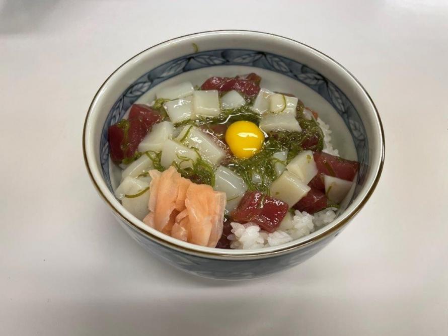 三色海かけ丼