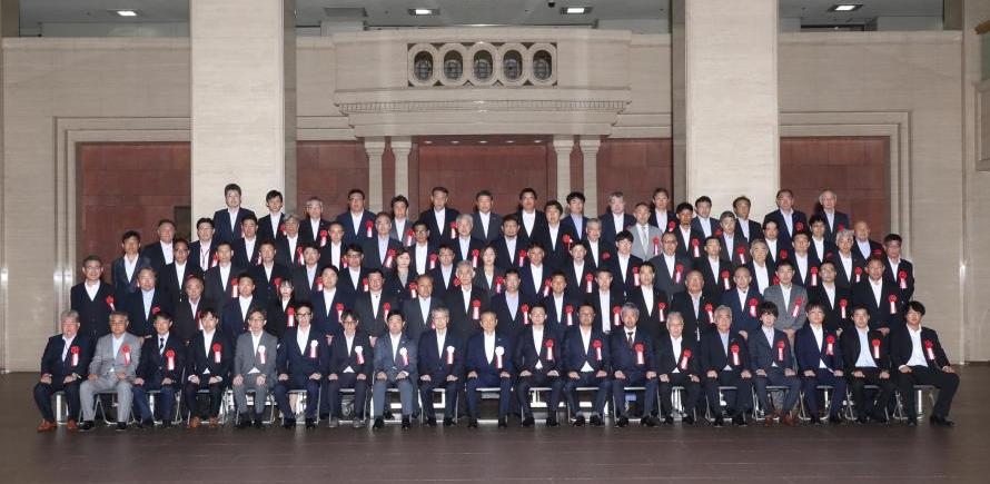R8表彰集合写真