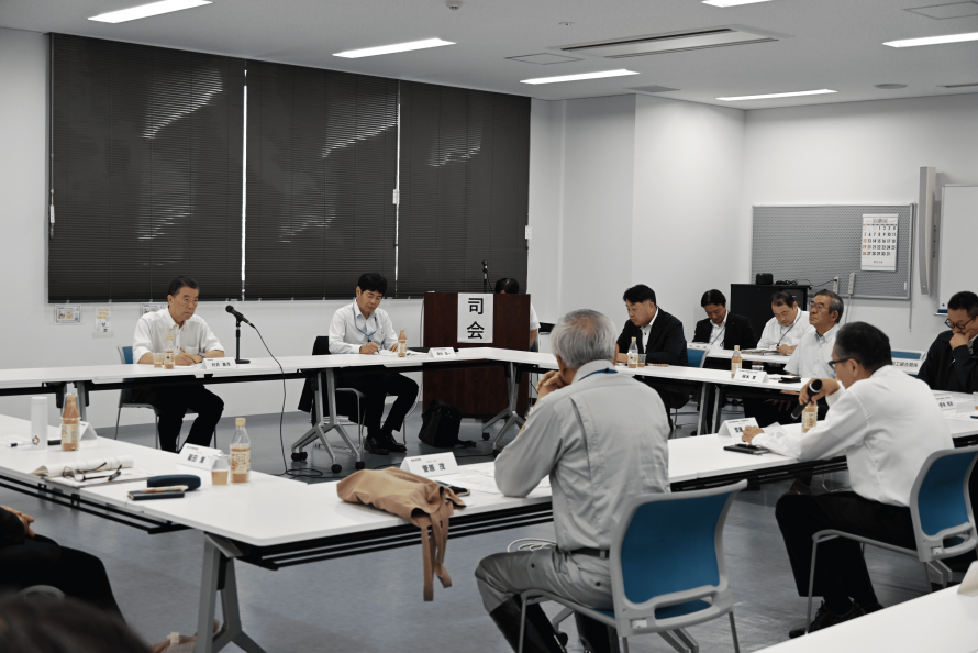 気仙沼漁業協同組合他との意見交換の様子