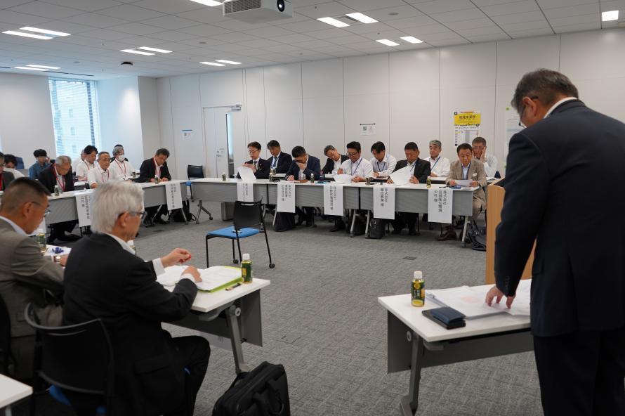 総会の様子