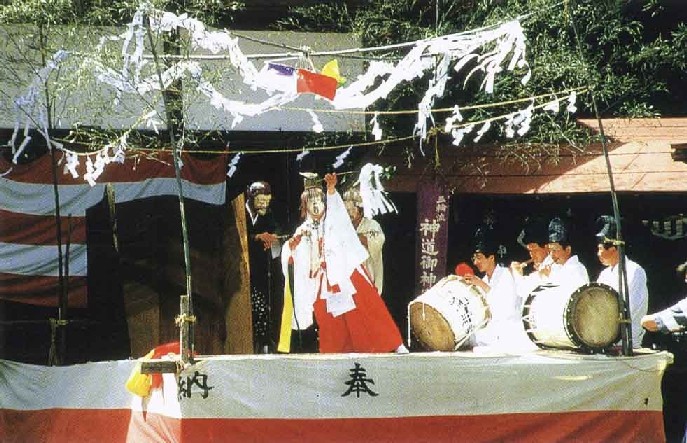 三輪流神楽