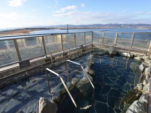 海辺の天然温泉「わたり温泉 鳥の海」