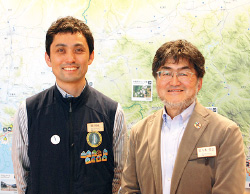 NPO法人みちのくトレイルクラブ 代表理事 佐々木 豊志さん(右)と事務局長 関 博充さん(左)の写真